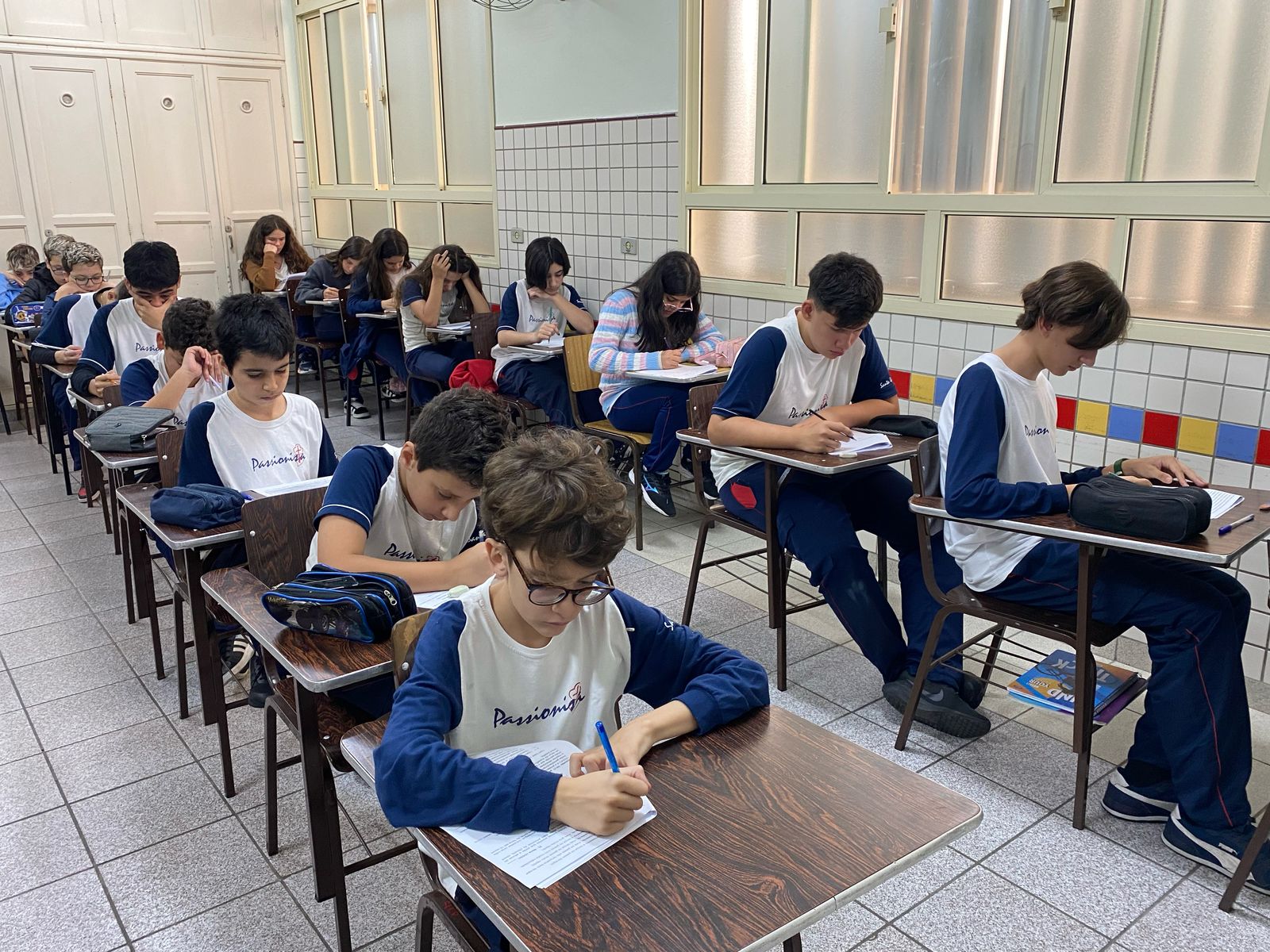 Prova da Olimp�ada Brasileira de Astronomia e Astron�utica (OBA) Santa Gema