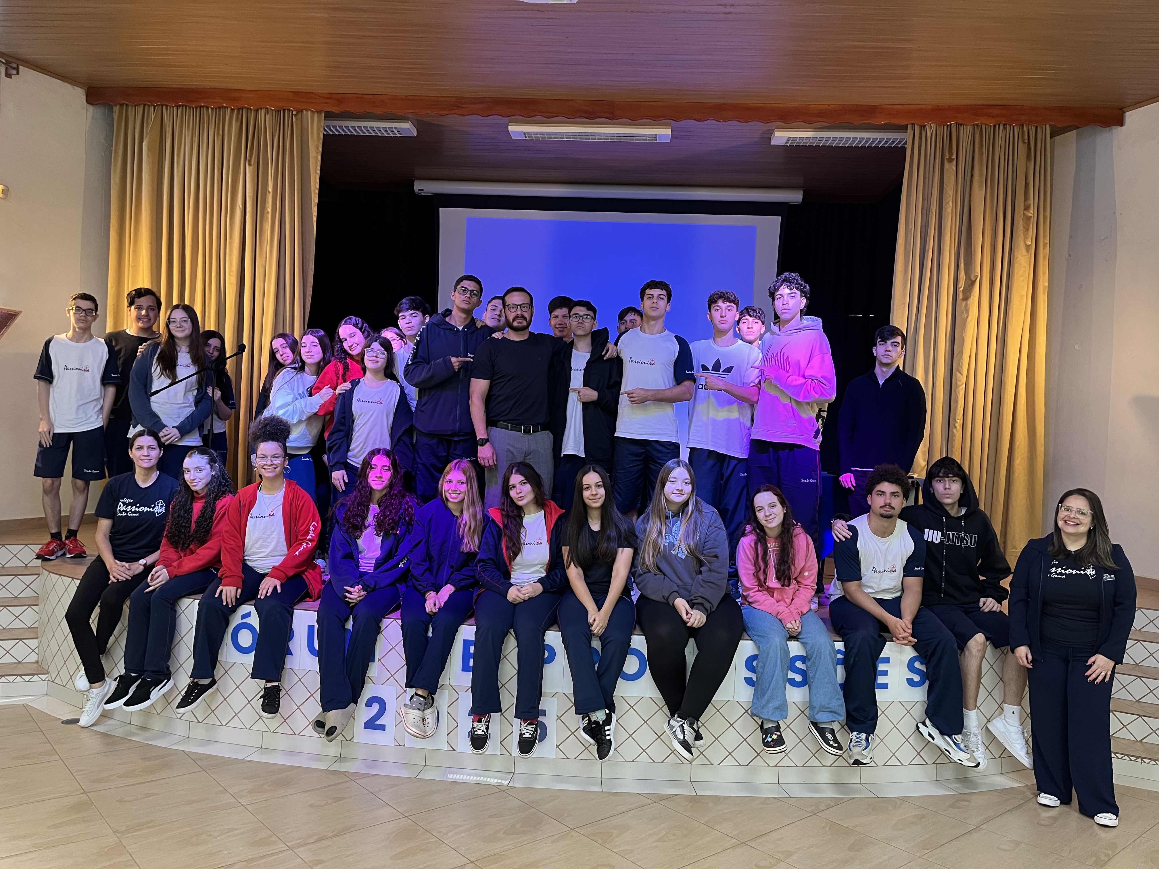 Primeiro Dia - Frum de Profisses Santa Gema