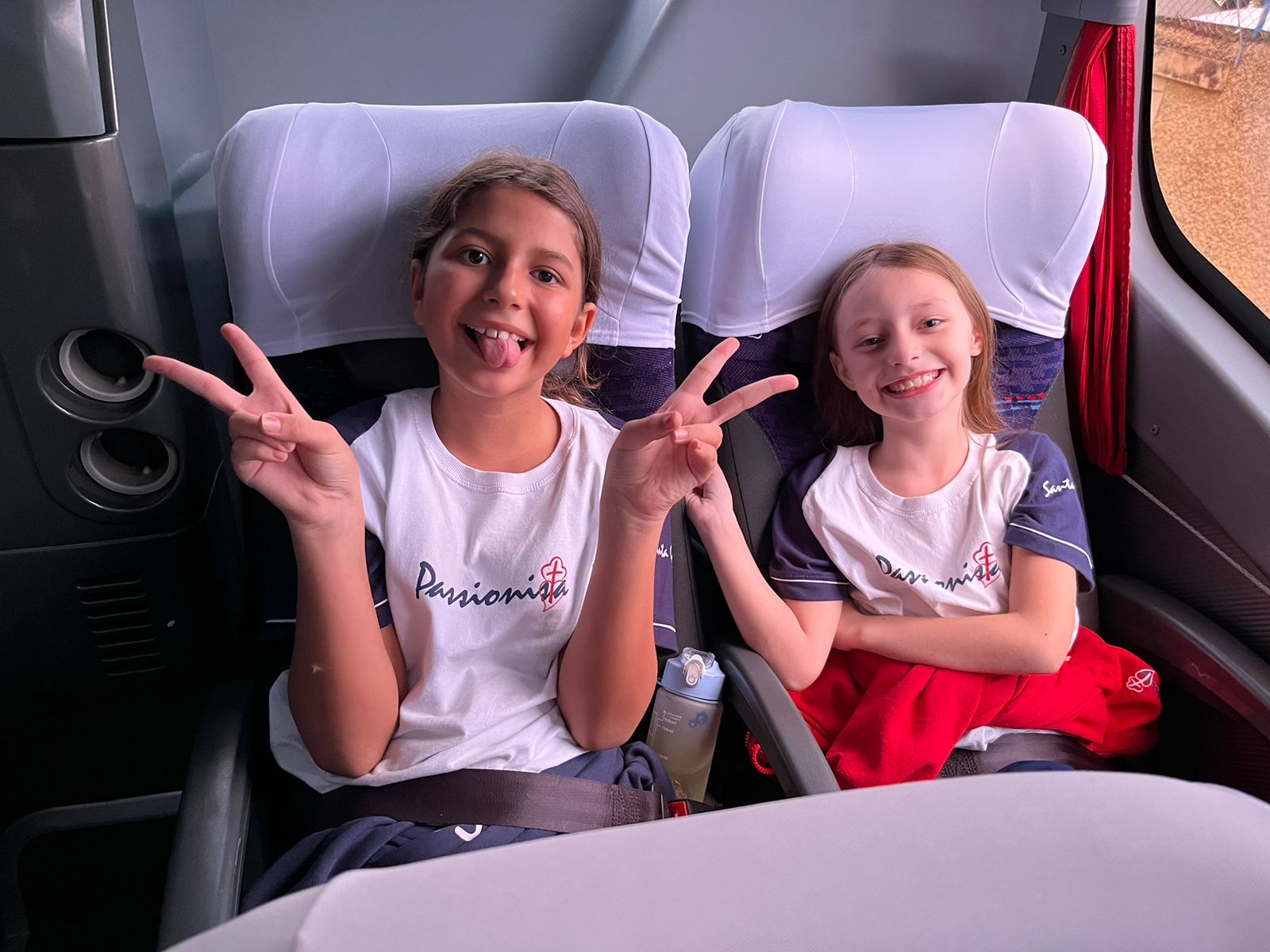 Casa de Brinquedos - 4� Ano Santa Gema