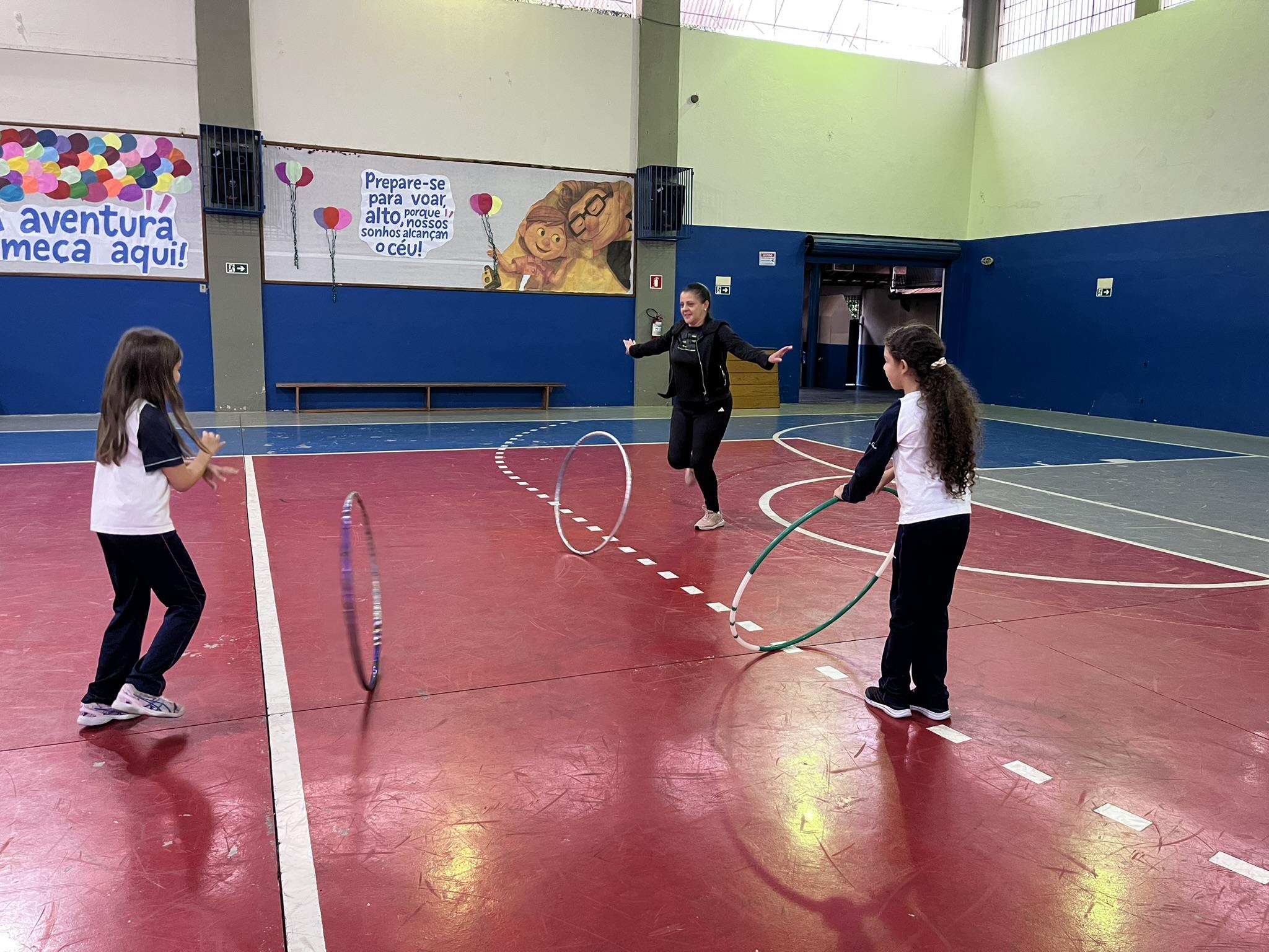 Gin�stica R�tmica - Aula Experimental Santa Gema